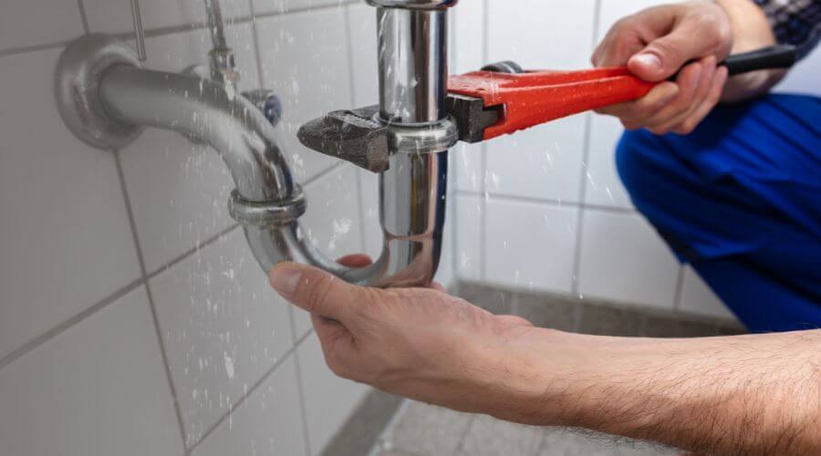 Expert burst pipe repair services in McCoy, CO